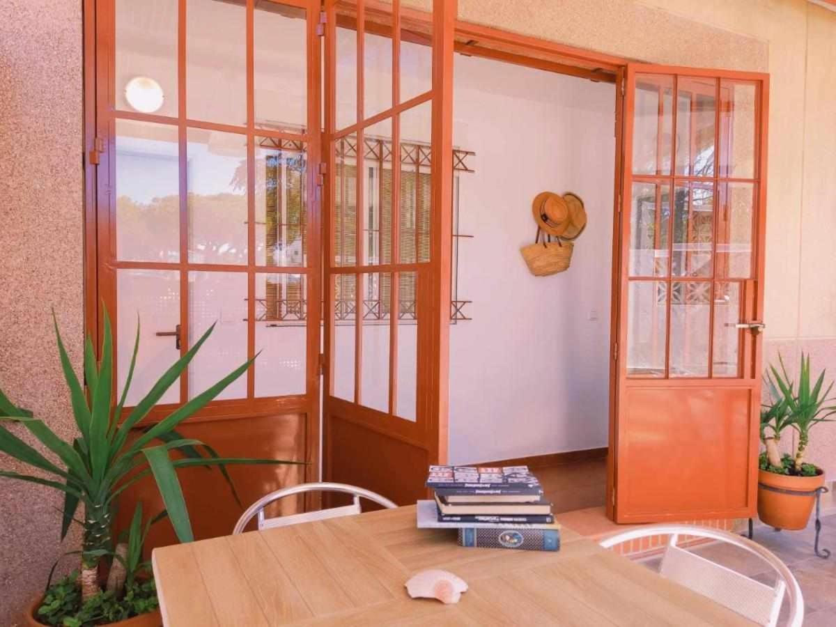 Vakantiehuis Dos Casas Juntas Y Patio Comun A 25 Metros De La Playa